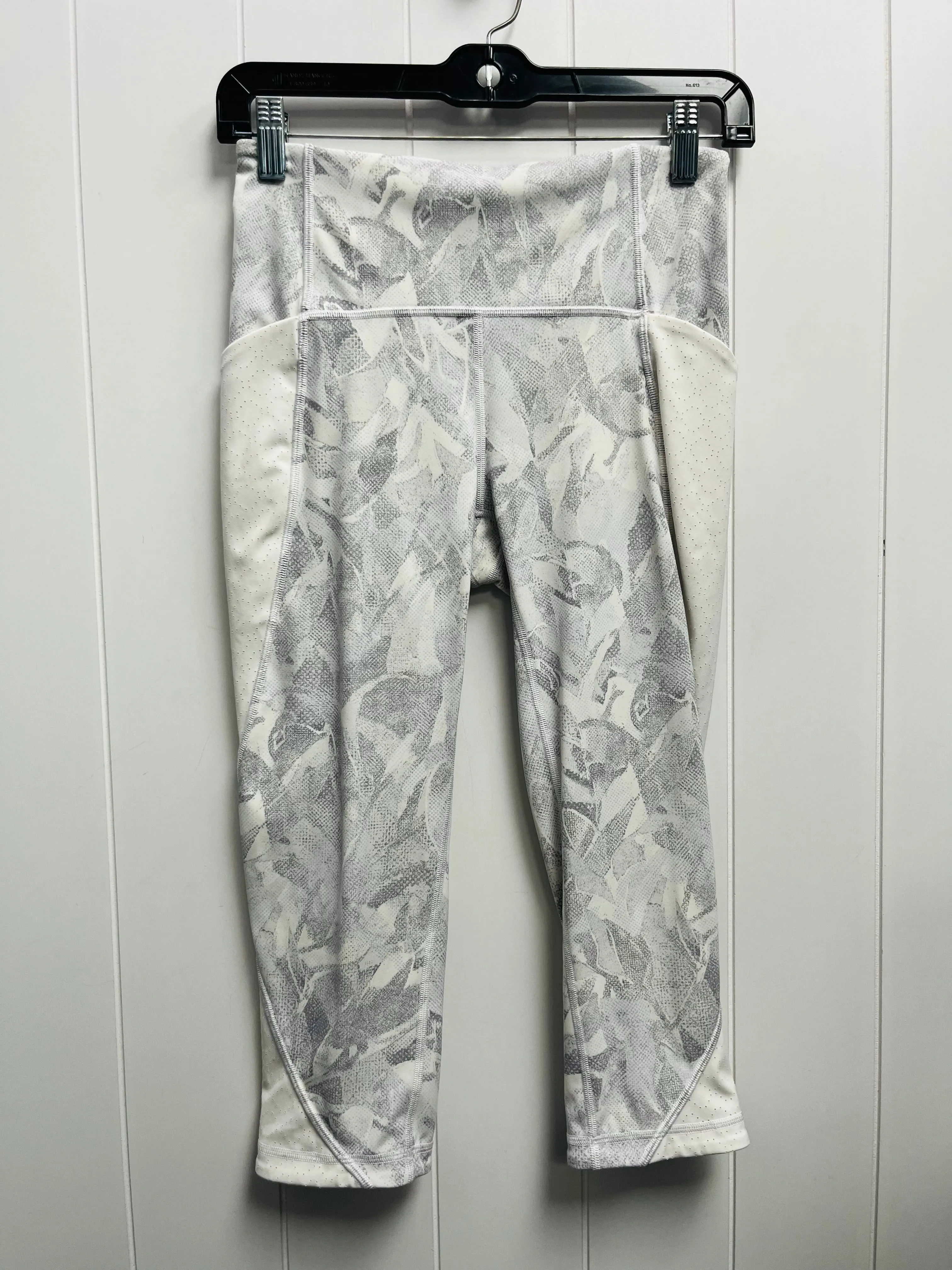 Athletic Capris By Lululemon In Grey & White, Size: 6