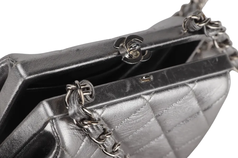 CHANEL VINTAGE TIMELESS FRAME BAG MINI QUILTED SILVER METALLIC LAMBSKIN SILVER HARDWARE (458xxxx)