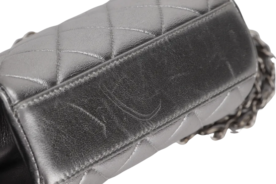 CHANEL VINTAGE TIMELESS FRAME BAG MINI QUILTED SILVER METALLIC LAMBSKIN SILVER HARDWARE (458xxxx)